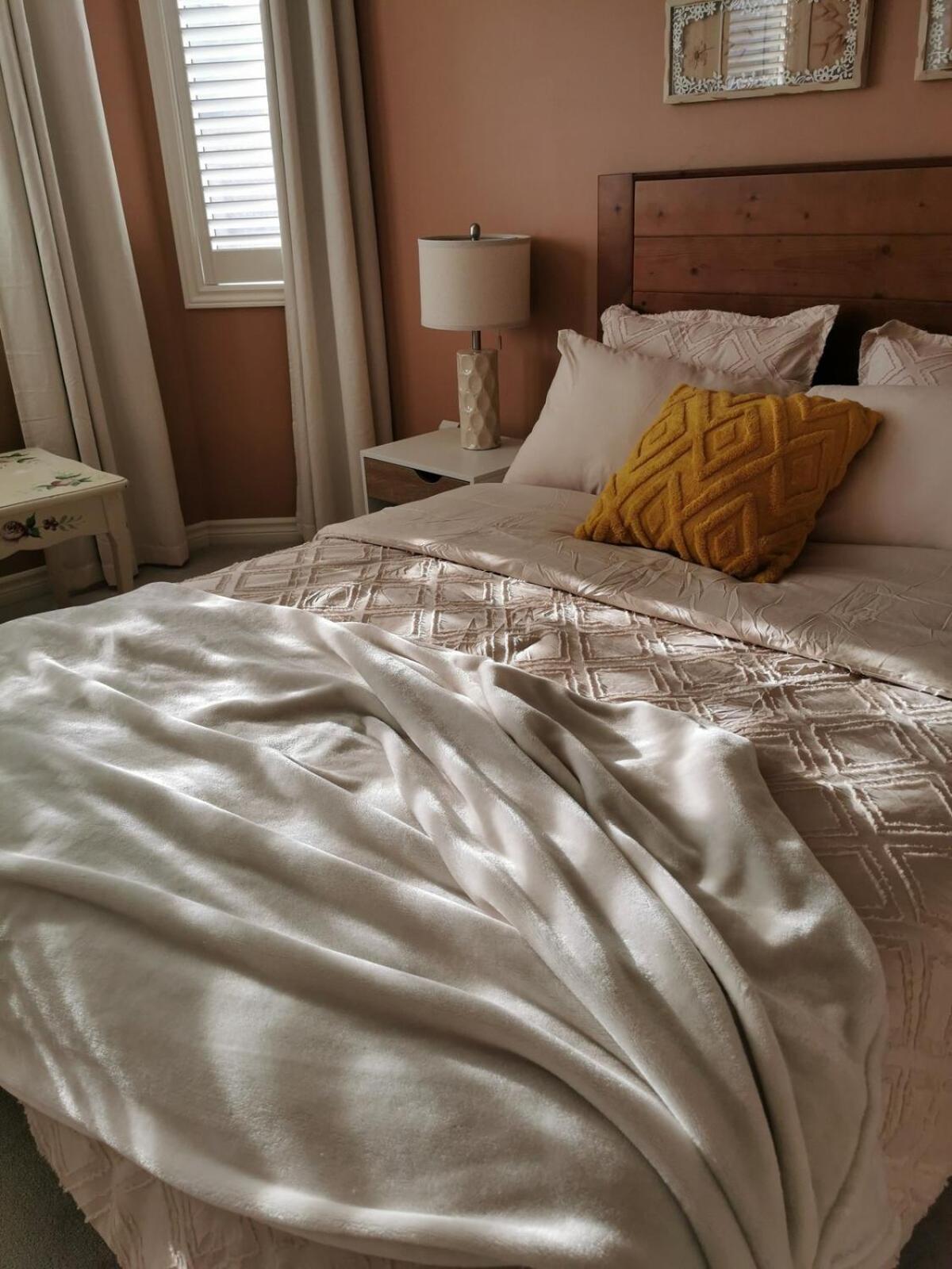 4 Bedroom 3 Washroom Charming Home In Markham With Warm Cozy Vibe Exteriör bild
